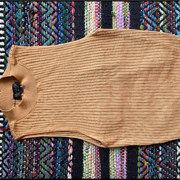 tan cropped knit mock neck - Picture 2 of 3